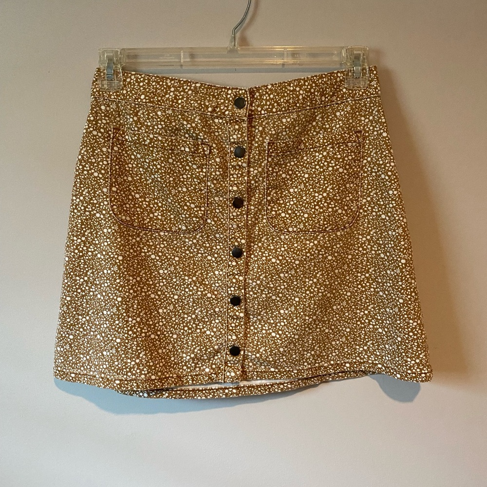 Urban Outfitters (Kimchi Blue) Floral mini skirt